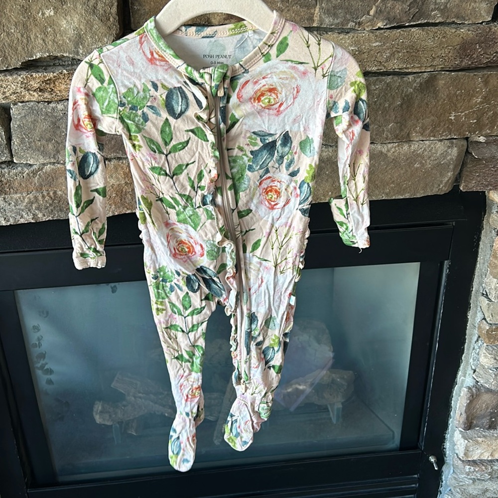 Posh Peanut 0-3mo footy Pajamas